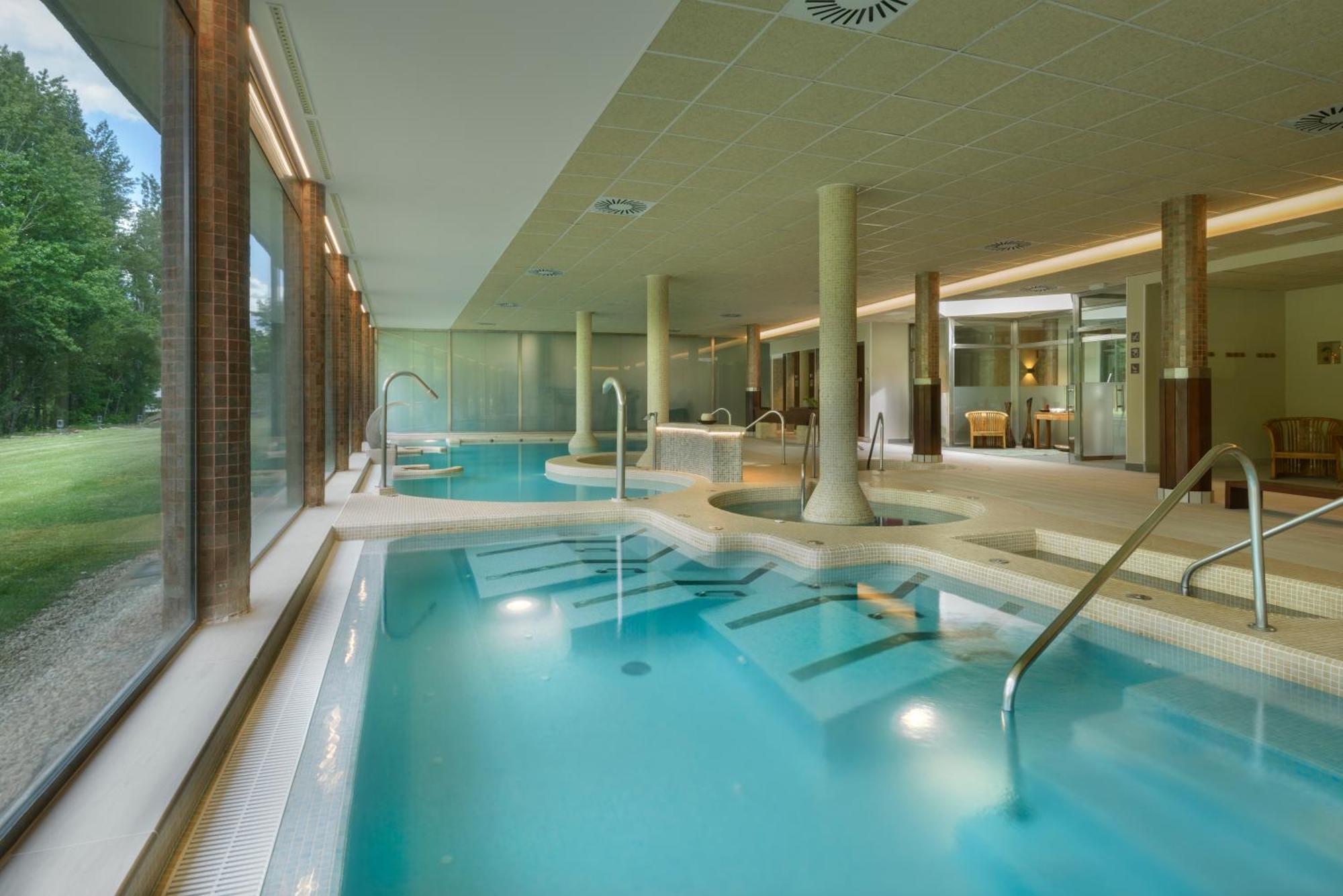 Hotel & Spa Monasterio De Boltaña Εξωτερικό φωτογραφία The spa at The Grove