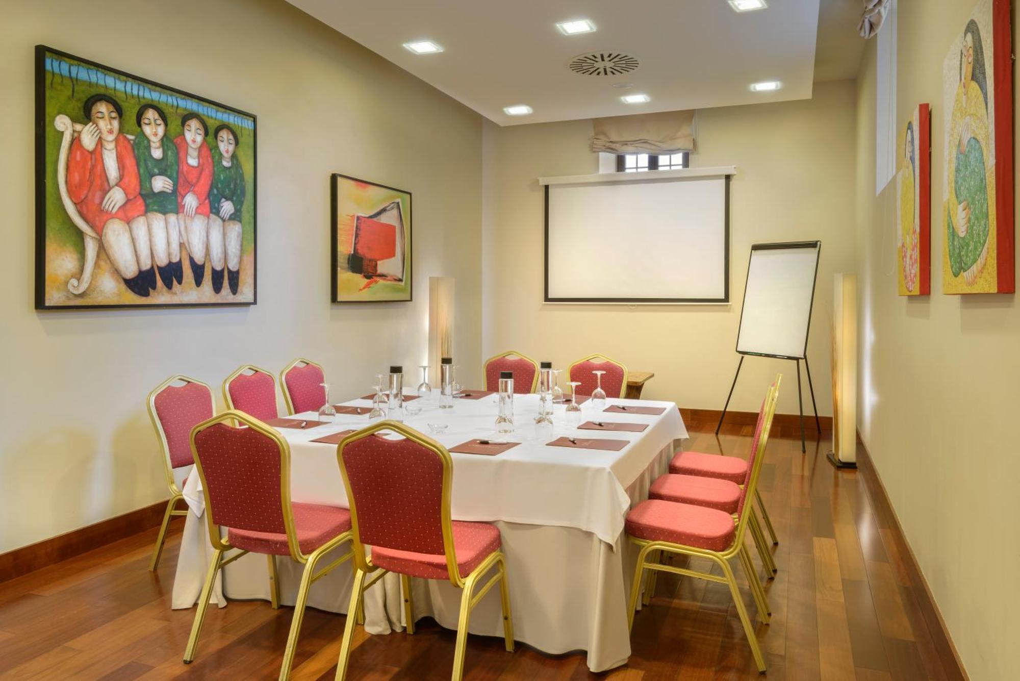 Hotel & Spa Monasterio De Boltaña Εξωτερικό φωτογραφία Meeting room