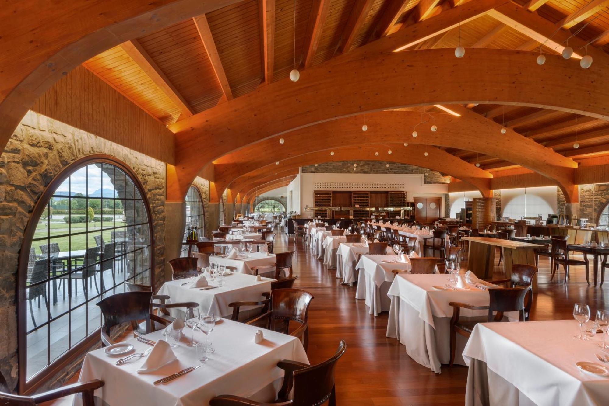 Hotel & Spa Monasterio De Boltaña Εξωτερικό φωτογραφία Restaurant El Celler de Can Roca