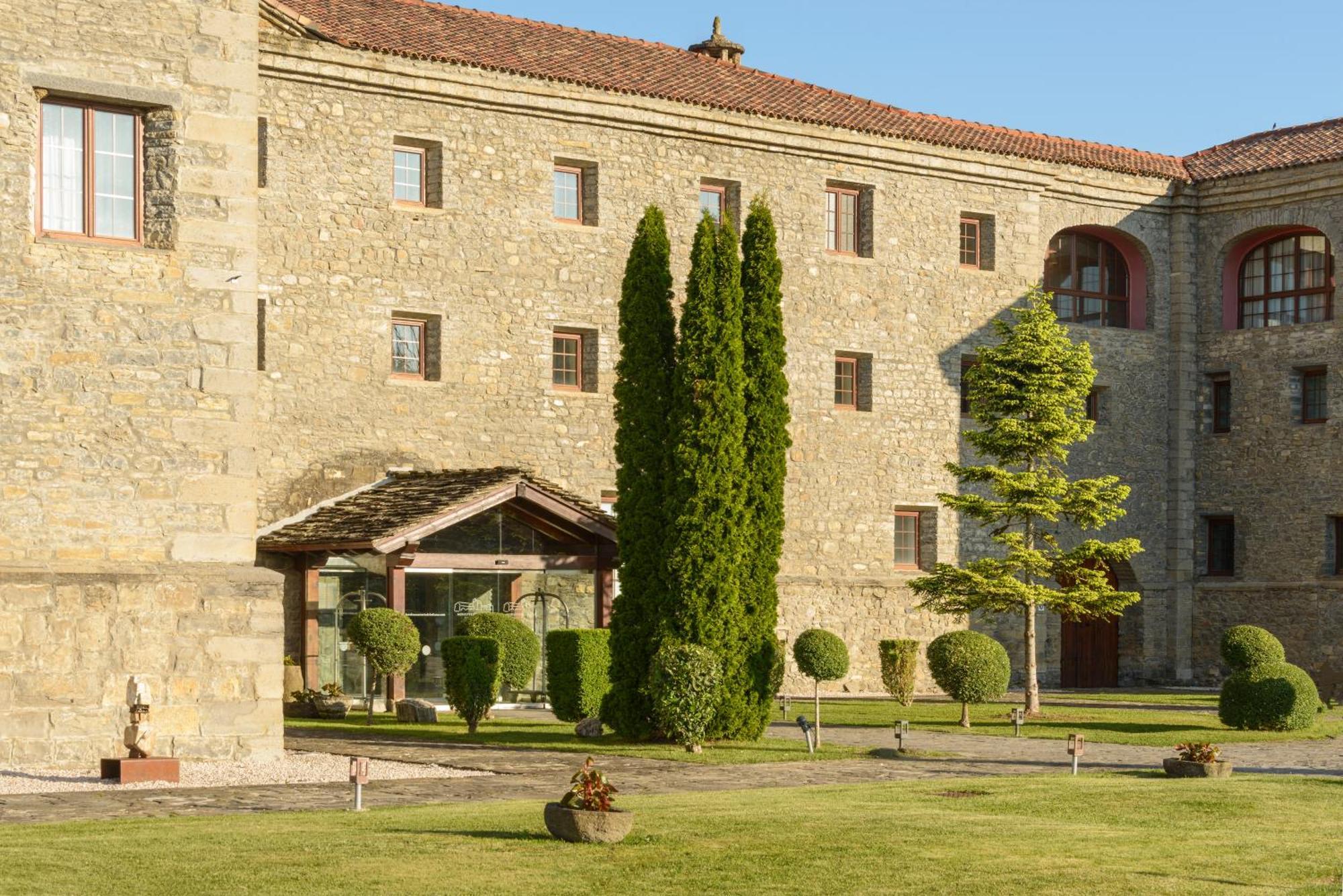 Hotel & Spa Monasterio De Boltaña Εξωτερικό φωτογραφία The monastery of San Salvador de Ovila