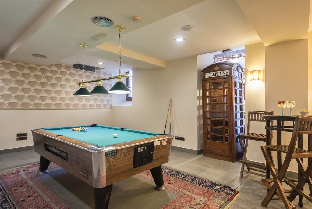 Hotel & Spa Monasterio De Boltaña Εξωτερικό φωτογραφία The games room